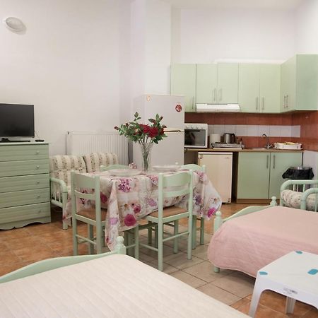 Stavros Studio Apartment In Kosz Kültér fotó