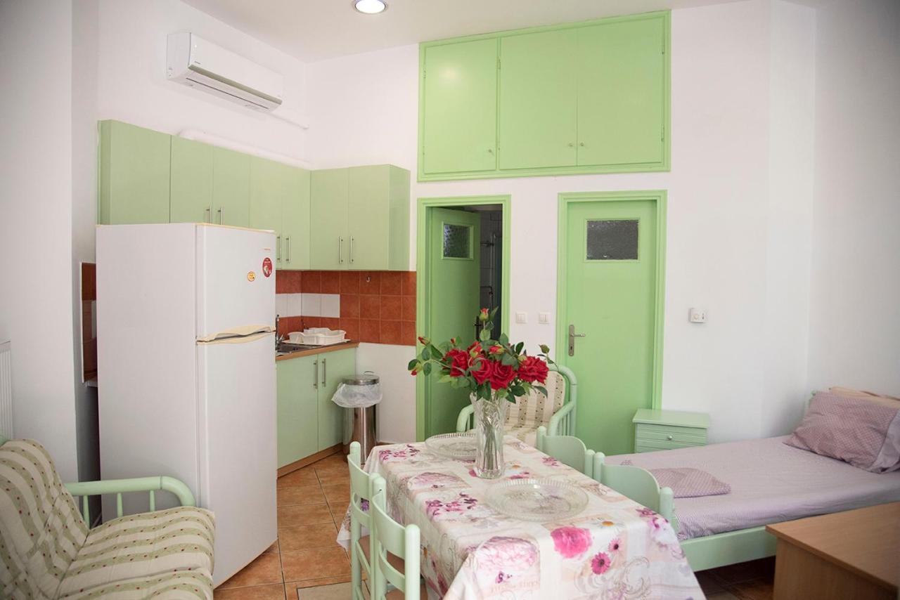 Stavros Studio Apartment In Kosz Kültér fotó